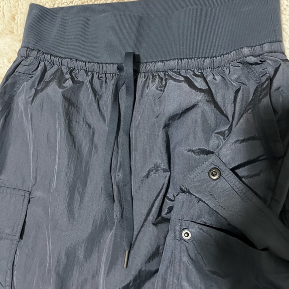 ANTHROPOLOGIE DAILY PRACTICE: Parachute Cargo Jogger In Forklore Grey. NWT - Picture 6 of 9